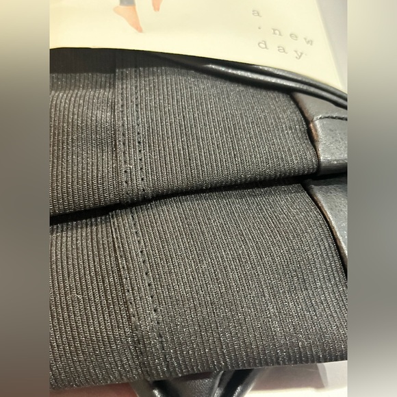 NWT Women's Faux Leather Black Leggings -  L - Picture 2 of 6